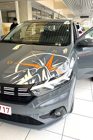 Vehicle lettering Dacia — Inkonic