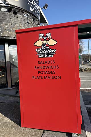 Window lettering Les Cocottes — Inkonic