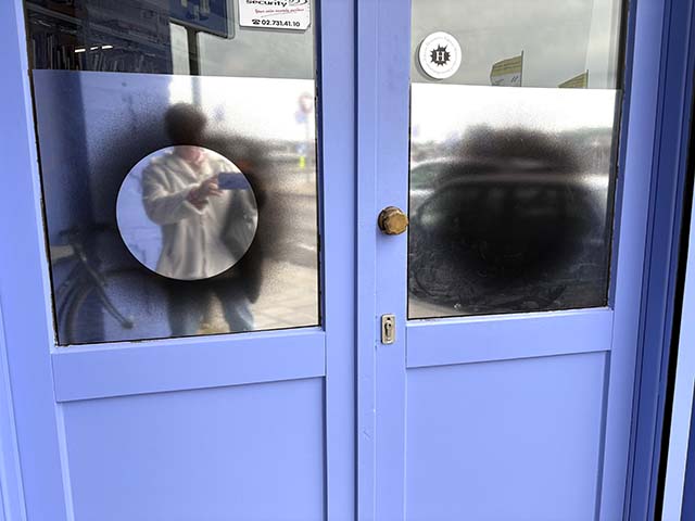 Window lettering NN Studio — Inkonic